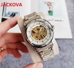 Mens Hollow Dial Designer Часы Автоматические механические часы 39 мм Чехол из нержавеющей стали Календарь Montre de Luxe Men Fashion WritWatch Подарок