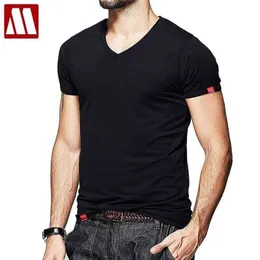 男性の夏は半袖Tシャツの綿の爽やかなTシャツの男性16色のプラスサイズ：S-5XLスリムフィットティーシャツ210716