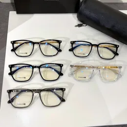 Montature per occhiali da sole alla moda Montature per occhiali retrò Montatura per occhiali in titanio puro Qualità piastra acida 54 # 18-145