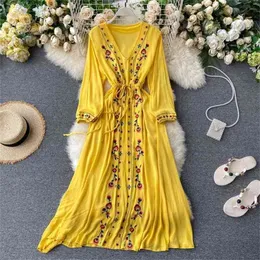 Frühling Sommer Vintage Langes Kleid Frauen Schlank Hohe Taille Bandage Kleider Damen Blumenstickerei Gelbe Robe Vestid 210525