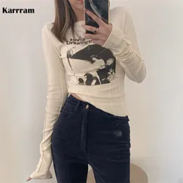 Karrram 캐주얼 슬림 티셔츠 여성용 o 목 긴 소매 섹시한 자르기 탑 grunge 편지 인쇄 여성 한국 패션 의류 220208