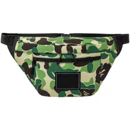 Moda Chłopcy Torebki Designer Camouflage Powrót Plecak Mężczyźni i Kobiety Sporty Przenośna torba w klatce piersiowej V429