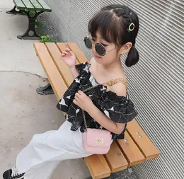 Kids Handbags Girls Metal Letter Messenger Bag Package Children Chain Mini Change Purse Designer Baby Girl Shoulder Princess Bags