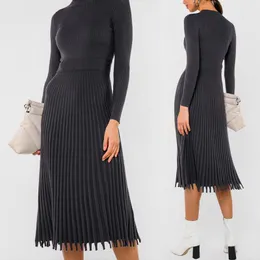 Kolor Kobiety Z Długim Rękawem Rąbkowane Knit Midi Sweter Sukienka Mock Neck Slim Fit Plised Flare Wysoka talia Solidna Streetwear