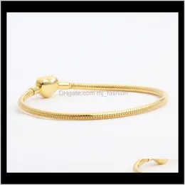 Charm Bracelets Jewelry Wholesale- 사랑 CZ 다이아몬드 Pandora 925 Sterling Sier 도금 18K 골드 하트 모양의 뱀 뼈 C