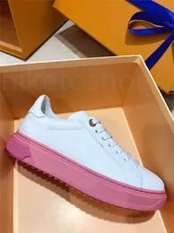 Luksurys designer Time Out Sneaker Niski top swobodny buty jasnoniebieskie różowe kobiety gumowe podeszwa zewnętrzna skóra cielę