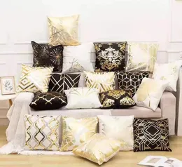 Cross-border modern geometric bronzing super soft velvet pillow case fire pineapple black and white cushion sofa car pillowcase
