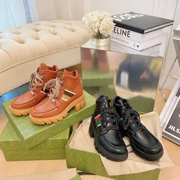 Сверхмощные ботинки коренастые платформы на шнуровке обувь ботинок боевой ботинок 5,5 см пятка 100% натуральная кожа Martin Beaties Booties Luckury Designers Brands