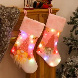 Led Light Up Christmas Stocking Gift Bag Albero di Natale Decorazioni pendenti Ornamento Calzini Sacchetti di caramelle Forniture per feste a casa w-00780