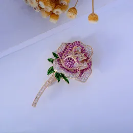 Szpilki, broszki wdzięku żółty różowy cyrkon Crystal Rose dla kobiet 2021 Kwiat Broszka Piny Biżuteria Boże Narodzenie Gift Broche Femme Bijoux