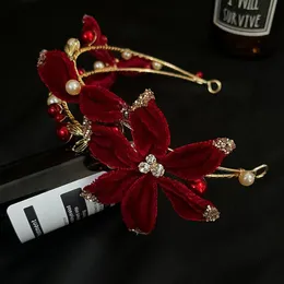 Saç klipsleri barrettes el yapımı kırmızı kadife takı Kore tarzı kadife çiçek boncuk inci saç bantları küpeler gelini lüks düğün aksesuarları