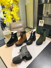 2021 Botas de Inverno Imported Cowhide Plataforma impermeável da plataforma de lã interna Rolo de lã quente 34-42