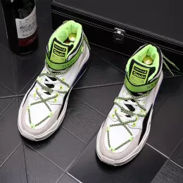 Luxury Designer Men Ankel Boots Platform Flats Skor Martin Skateboard Trending Sneakers för Streets Web Celebrity