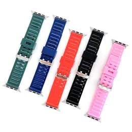 Pasek wzoru włókna węglowego do zespołu Apple Watch 45mm 41mm 40mm 44mm 38mm 42mm Bransoletka Moda TPU Watchband dla Iwatch Series 7 6 5 SE 4 3 Akcesoria do opasek na rękę