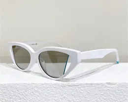 Popüler trend kadın güneş gözlüğü 40009 retro kedi küçük çerçeve içi boş lens güneş gözlükleri moda büyüleyici stil anti-ultraviyole koruma kılıfı ile geliyor