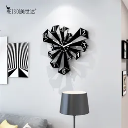 Kreatives Prisma Stille Wanduhren Modernes Design Wohnzimmer Home Dekoration Dekor für Küchendekorative Acrylkunst Uhren 211110