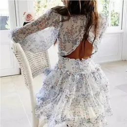 BOHO INSPIRED Harlow kwiatowy Print sukienka z lamówką kobiety Backless sukienka z dekoltem w serek kobiety Mini urocza sukienka panie sukienek 210423