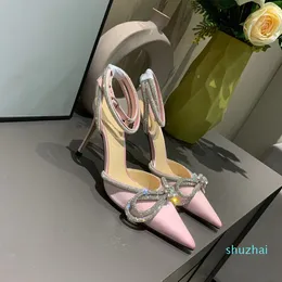 2024 SATIN BOW PUMPS Crystal Implished Rhinestone Evening Shoes Stiletto Heels Sandals 여성 럭셔리 디자이너 발목 스트랩 드레스