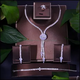 Örhängen Halsband Smycken Satser 4PCS Smycken Set Bröllop Aessories Brud för Kvinnor Lyxig Cubic Zirconia Ring och Armband Drop Leverans