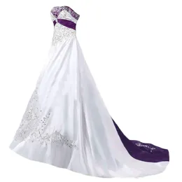 Abiti da sposa eleganti ricamati A Line Abiti da sposa lunghi 2022 Abito da sposa vintage viola bordeaux e bianco senza spalline in raso Plus Size senza maniche