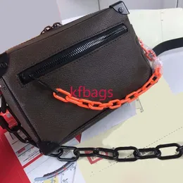 Mode mini högkvalitativa klassiska låda väskor för män crossbody chest desguners väskor damer utomhus handväskor väska för mannen storlek: 18x13x8