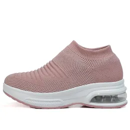 All'ingrosso 2021 Scarpe da corsa sportive da donna da uomo di alta qualità Scarpe da ginnastica traspiranti in rete Scarpe da ginnastica viola rosa all'aperto Eur 36-45 WY32-A12