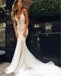 Pallas Couture 2020 Abiti da sposa da spiaggia a sirena con strascico floreale lungo in pizzo Custom Make Scollo a V Lunghezza intera Fishtail Matrimonio da sposa Go235O