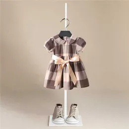 2021 Mode Baby Girls Dress Summer Striped Brand Princess Barnens tjejkläder 1-5 år Turndown Collar Q0716