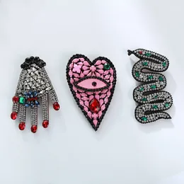 Design Full Crystal Rhinestone Snake Animals Punk Style Brooch Pin Pendant For Women Love Heart Palm Pins Broches 358