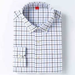 Męska Oxford Długi rękaw Sprawdzić Krawatę Platforma Patch Kieszeń Kieszeń Standardowy Pasek / Paski Wydrukowane Przycisk Casual Down Shirts 210721