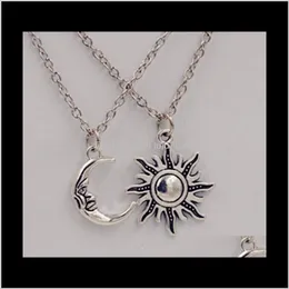 Chokers & Pendants Jewelry Classic Valentines Day Sun Moon Unisex Necklace Set Antique Sier Tone Alloy Lovers Gifts Idea Necklaces Drop Deli