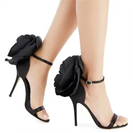 Copertura di donne in pelle da donna 9,5 cm Lady Satin 2021 sexy sandali ad alto tallone scarpe in pizzo fiore diamante a punta aperta a una linea fibbia a una linea Dimensione 34-42 Black LG 895