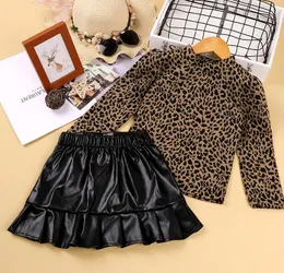 Barnflickor Mode Kläder Satser Höst Baby Girl Leopard T-shirt Toppar Läder Kjol Outfits Barn