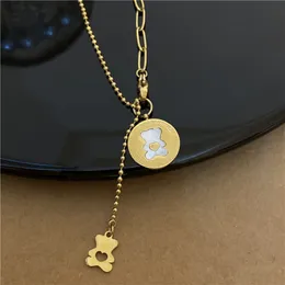 Simpatica collana con ciondolo a forma di orso in acciaio inossidabile. Collana con ciondolo a conchiglia bianca in stile INS