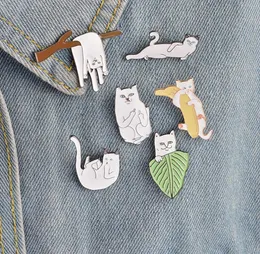 NEW Animal Cartoon Enamel Funny Lazy Cats With Banana Design Brooch Pins Button Lapel Corsage badge For women men child Fashion Jewelry Gift