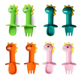 Baby Learning Spoon widelec Zestaw Krótki uchwyt Łatwy Miękkie Naczynia Silikonowe Urządzenia Toy Feeding Cutlery Dinosaur Tableware