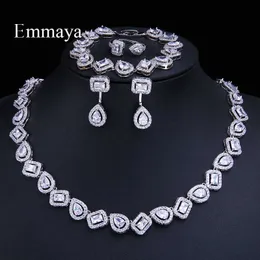 Emmaya Luxury Crystal Costume Smycken Ställer Vit Zircon Armband Pendantnecklace Ringar Örhängen Bröllopsfest H1022