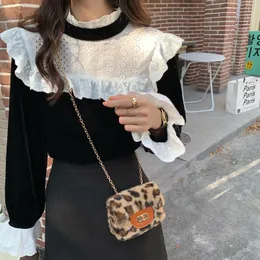 Lace Velvet T Shirts Patchwork Fake 2 st Ruffles Elegant Vintage Toppar Kvinna Blusar Koreanska Blusas Mujer ins 19464 210415