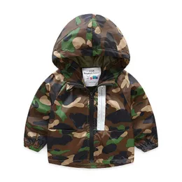 Jesień Wiosna 2 3 4 6 8 10 lat Nastoletnie dzieci Sportowe Znosić Przystojne Dzieci Baby Boys Camouflage Outdoor Hooded Jacket 210529