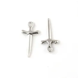 500st-legering Cross Sword Charms hängen för smycken som tillverkar armband halsband DIY-tillbehör 9.5x20.5mm A-247