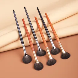 Luxe Natural Hair Fan Highlighter Maquiagem Brush Tools Beauty Ferramentas
