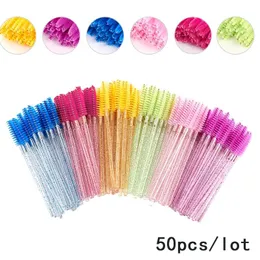 Faux cils Brosses à cils 50pcs Fournitures d'extension Microbrosses à cils jetables Spoolie Mini Mascara Baguettes Brosse Outil de maquillage