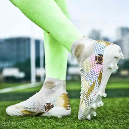 Sapatos de futebol americano Sapatos de futebol interno AG/FG Homem altos grampos de treinamento simples tênis infantil Botas anti -turf de futsal 210809