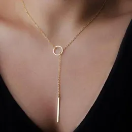 2019 New Europe och Förenta staterna Minimalistisk Enkel Metall Kort Halsband Presenter