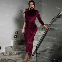 Chic Burgundy Mermaid Arabic Evening Dress 2021 With Sleeve Sexy One Shoulder Plus Size Velvet Muslim Prom Dresses Feather celebrity Formal Party Gown robe de soirée