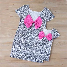 Mom And Daughter Dress Summer Mother Printed Bow Halter Mum Kid Clothes 210528