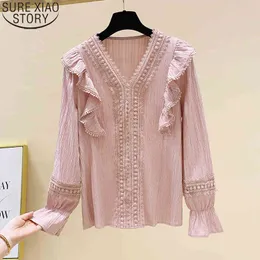 Korean Loose V-nacke Women's Vintage Shirts Long Women Blouse Lace Spliced ​​Flare Sleeve Solid Tops 11422 210417