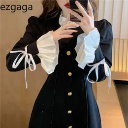 Ezgaga Styl Francuski Elegancka Sukienka Kobiety Vintage Długi Rękaw Płatek Slim Talii Temperament Seksowna Mini Sukienka Vestidos 210430