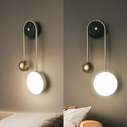 Modern LED Vägglampa Creative Lighting Golden Ball Living Room Bedroom Badrum Kök Nordisk sänglampa