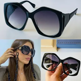Mode lyxiga solglasögon 0875s Kvinnor Oversized Frame Covering Face UV Protection Black Fritid Travel Vacation Glasses Designer Toppkvalitet med originallåda